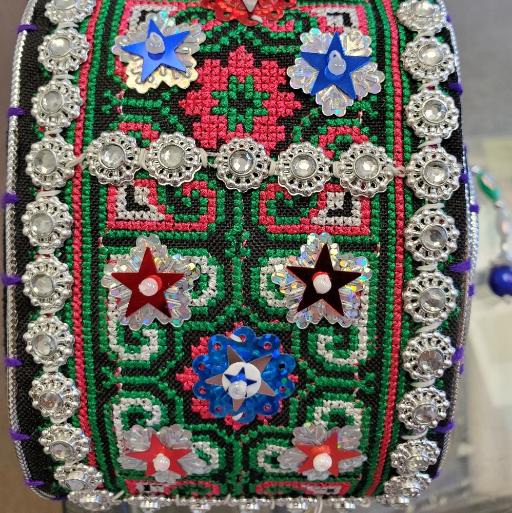 Sash mien design